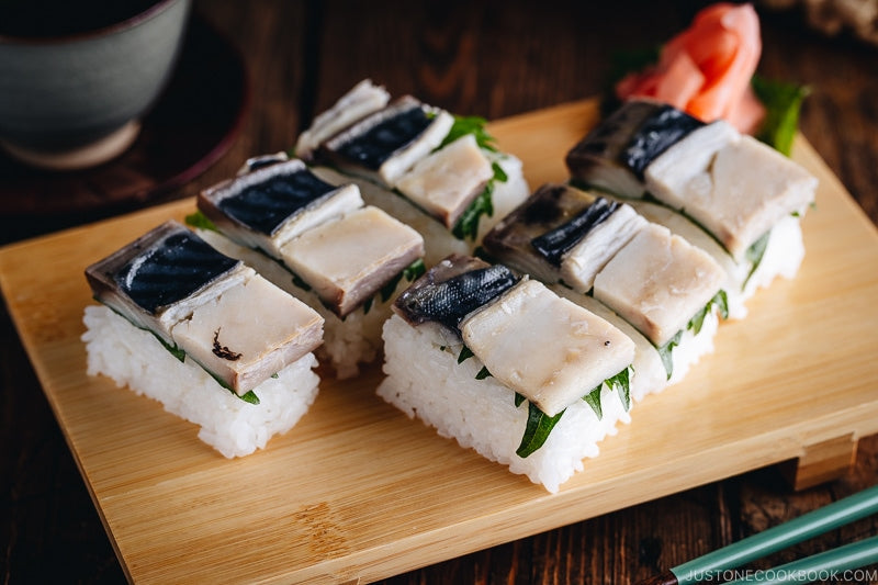 Mackerel Pressed Sushi (Saba Oshizushi) 鯖押し寿司