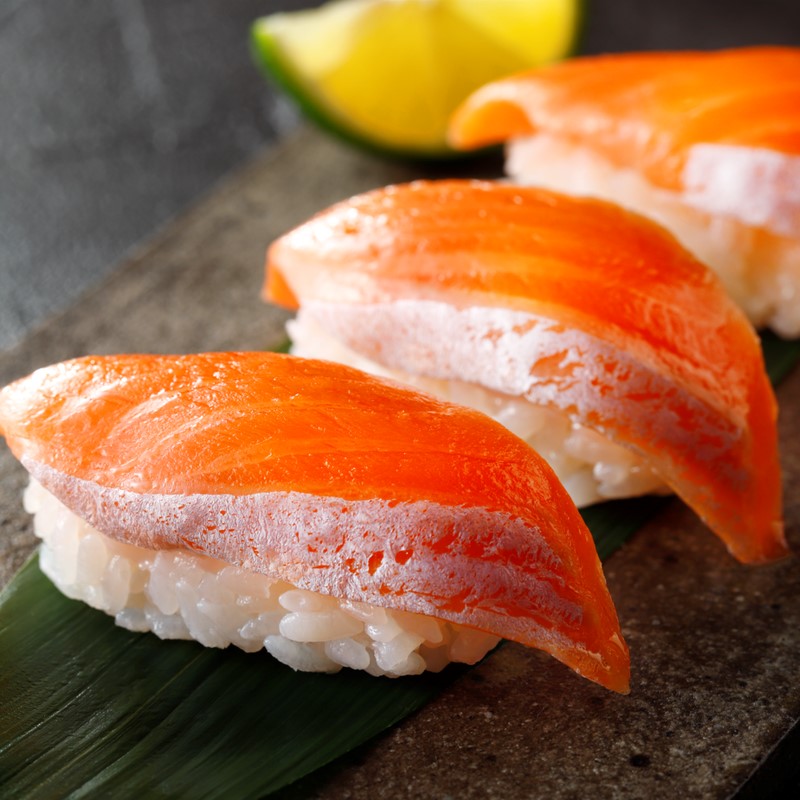 Salmon Belly Harasu Slice Skin Off | サーモンハラススライス(皮取り) | 160G