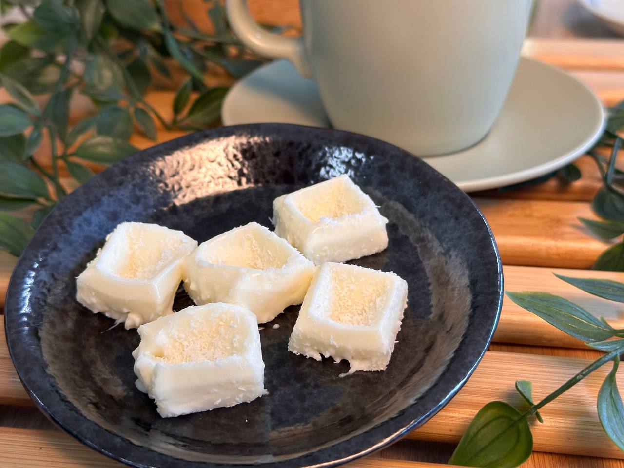 
                  
                    [NEW!!] Cheesy Stretchy Treat (Coconut) | のび〜るココナッツのおやつ | 175G
                  
                