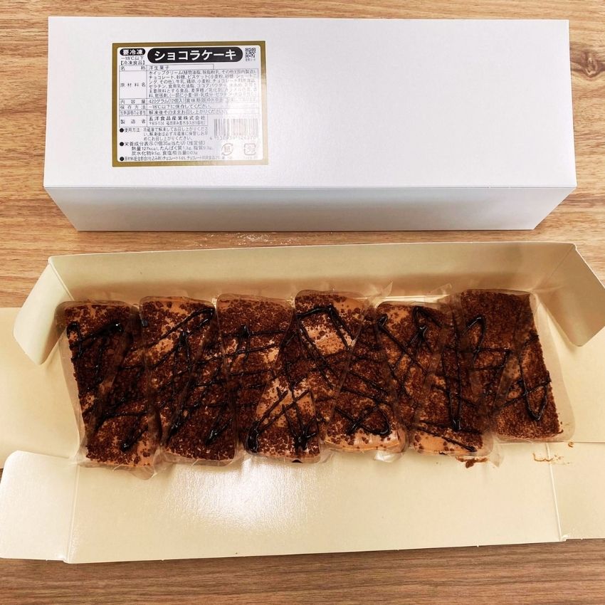
                  
                    CHOCOLATE CAKE 12PC l 420G
                  
                