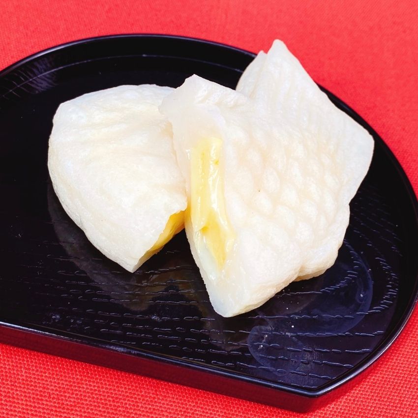 
                  
                    Custard White Taiyaki | 白いたい焼き カスタード
                  
                