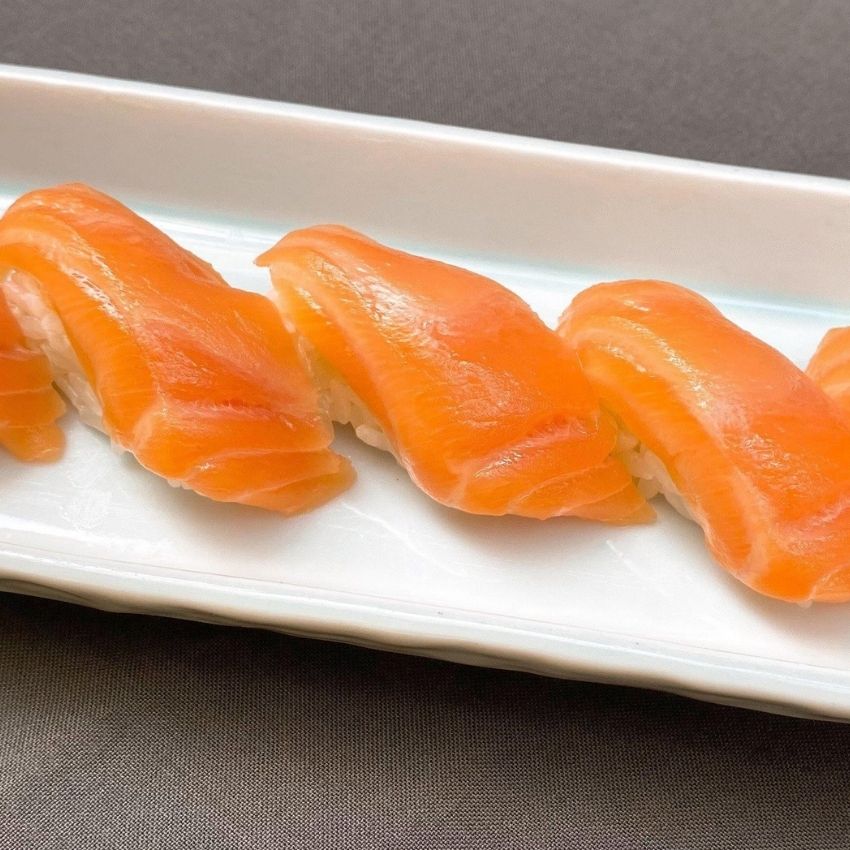 
                  
                    SALMON SASHIMI  | やみつき、サーモン刺身 | 220G
                  
                